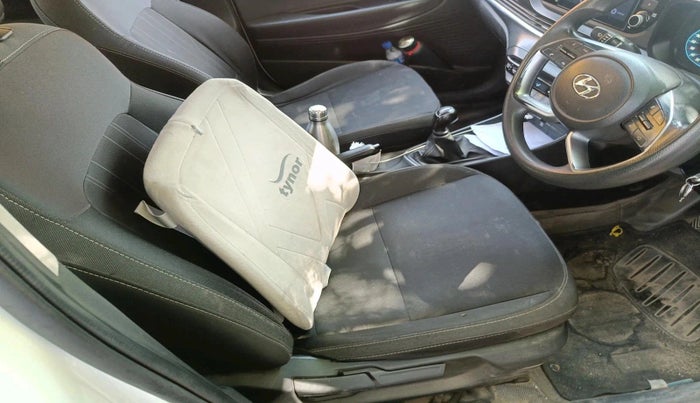 2022 Hyundai NEW I20 SPORTZ 1.2 MT, CNG, Manual, 1,02,569 km, interior