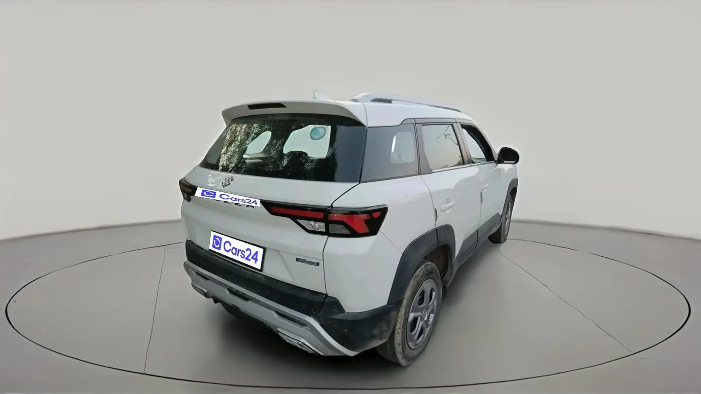 2024 Maruti BREZZA LXI S- CNG, CNG, Manual, 26,502 km, exterior