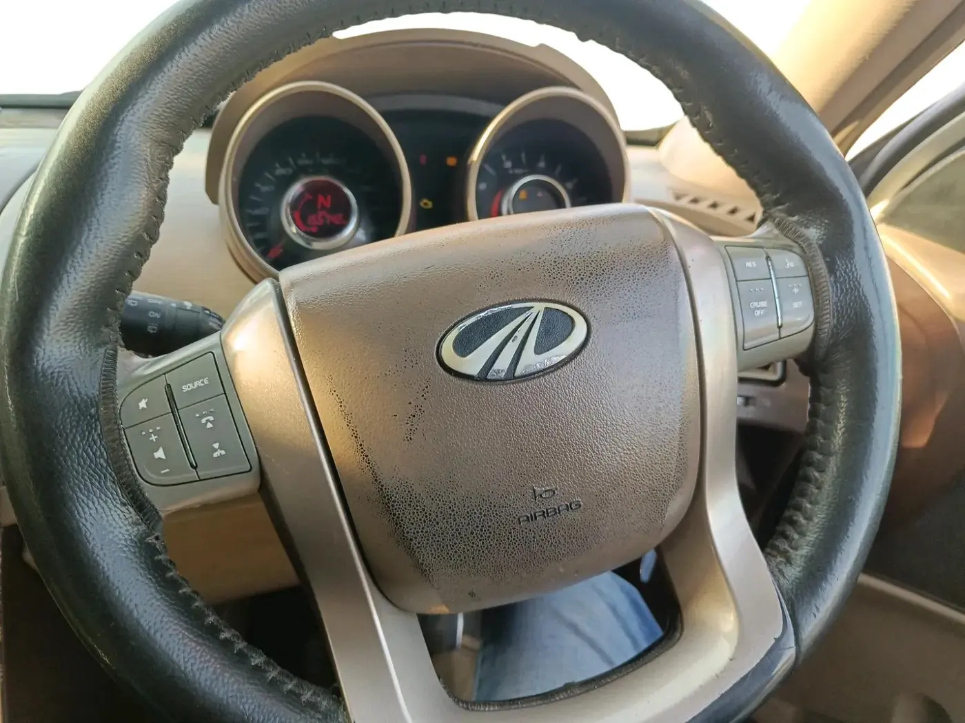 2012 Mahindra XUV500 W8, Diesel, Manual, 1,59,332 km, interior