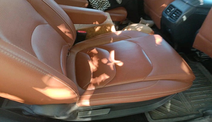 2022 MG HECTOR PLUS SHARP 1.5 PETROL TURBO HYBRID MT 6-STR, Petrol, Manual, 51,746 km, interior