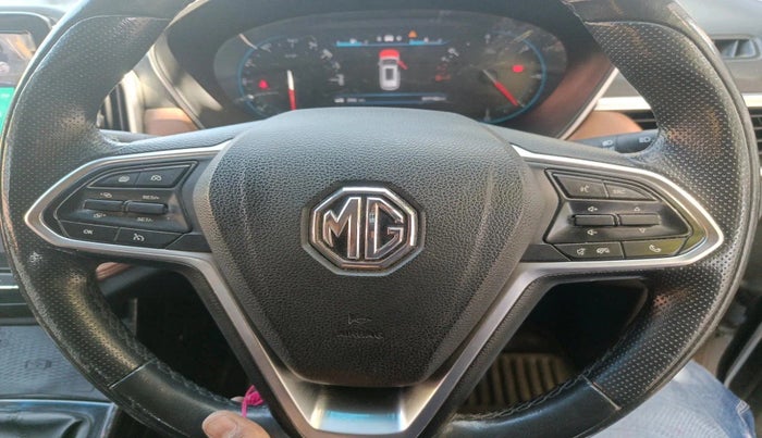 2022 MG HECTOR PLUS SHARP 1.5 PETROL TURBO HYBRID MT 6-STR, Petrol, Manual, 51,746 km, interior