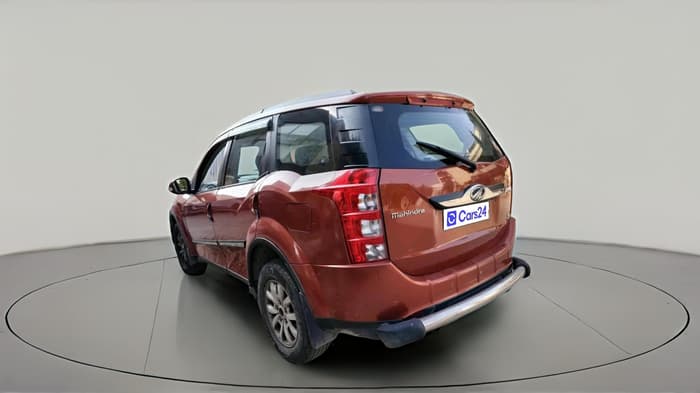 2017 Mahindra XUV500 W8 AT 1.99, Diesel, Automatic, 79,872 km, exterior