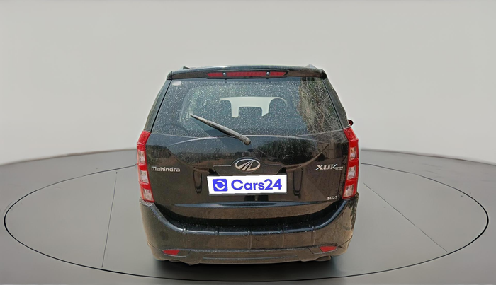 2015 Mahindra XUV500 W4, Diesel, Manual, 1,03,919 km, exterior