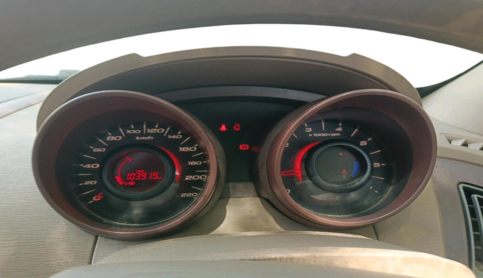 2015 Mahindra XUV500 W4, Diesel, Manual, 1,03,919 km, interior