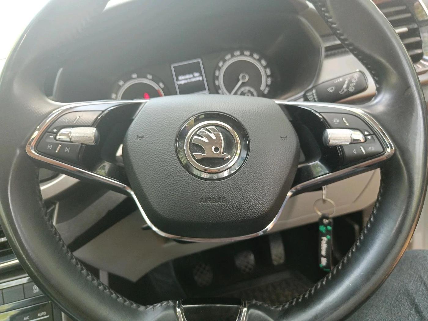 2024 Skoda KUSHAQ AMBITION 1.0L TSI MT, Petrol, Manual, 27,942 km, interior