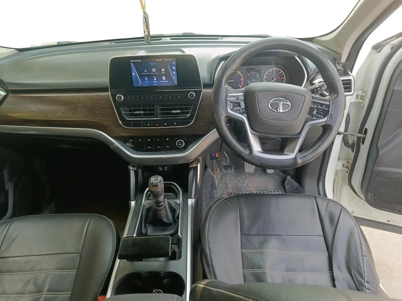 2021 Tata Harrier XT 2.0L KRYOTEC, Diesel, Manual, 1,55,067 km, interior