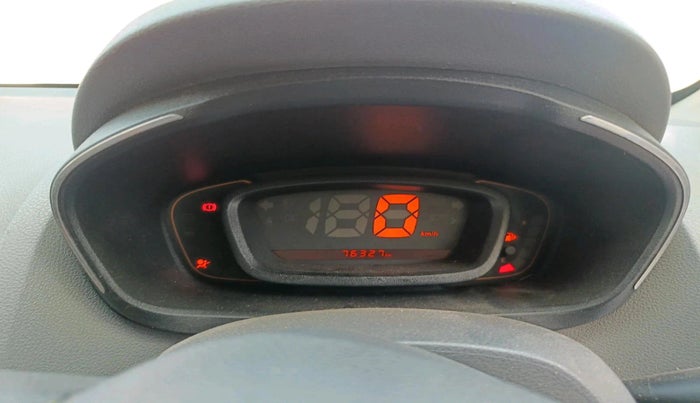 2016 Renault Kwid RXT 0.8, Petrol, Manual, 76,327 km, interior