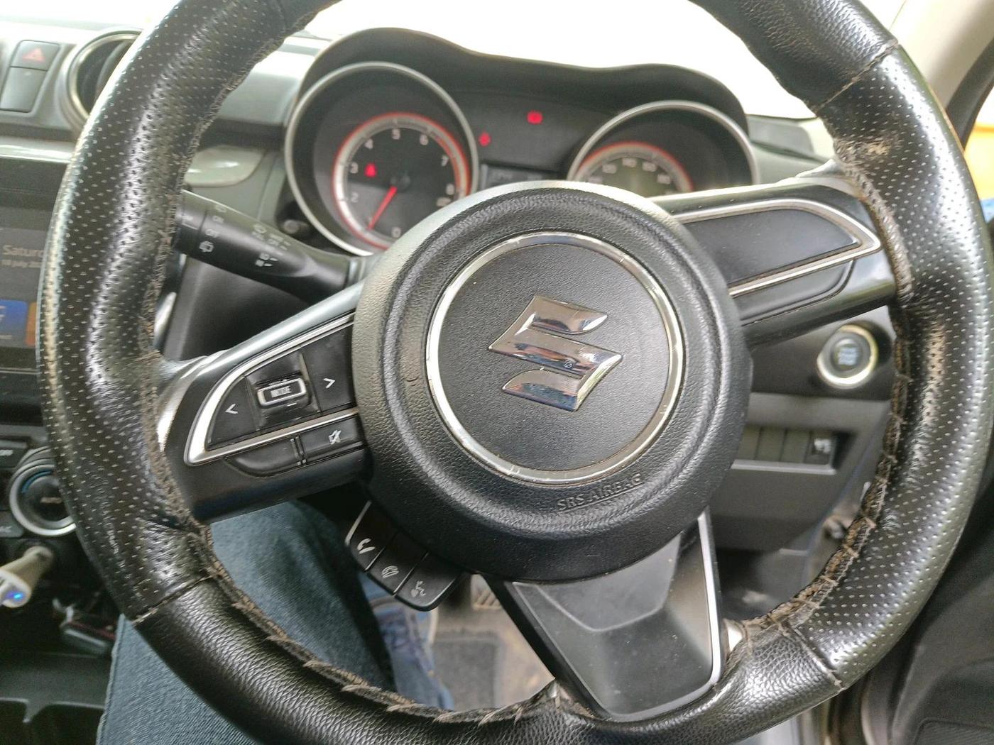 2020 Maruti Swift ZXI PLUS, Petrol, Manual, 1,15,998 km, interior