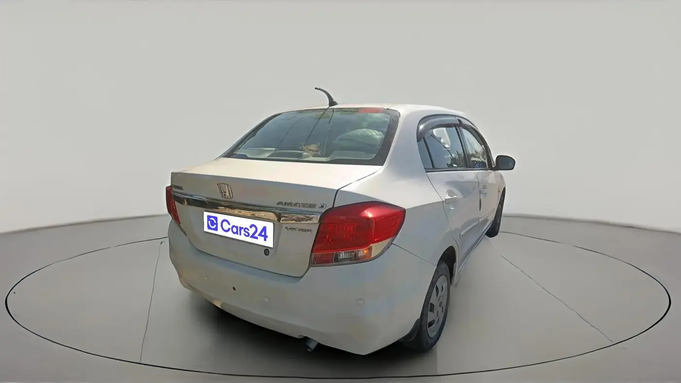 2014 Honda Amaze 1.5L I-DTEC S, Diesel, Manual, 1,02,294 km, exterior