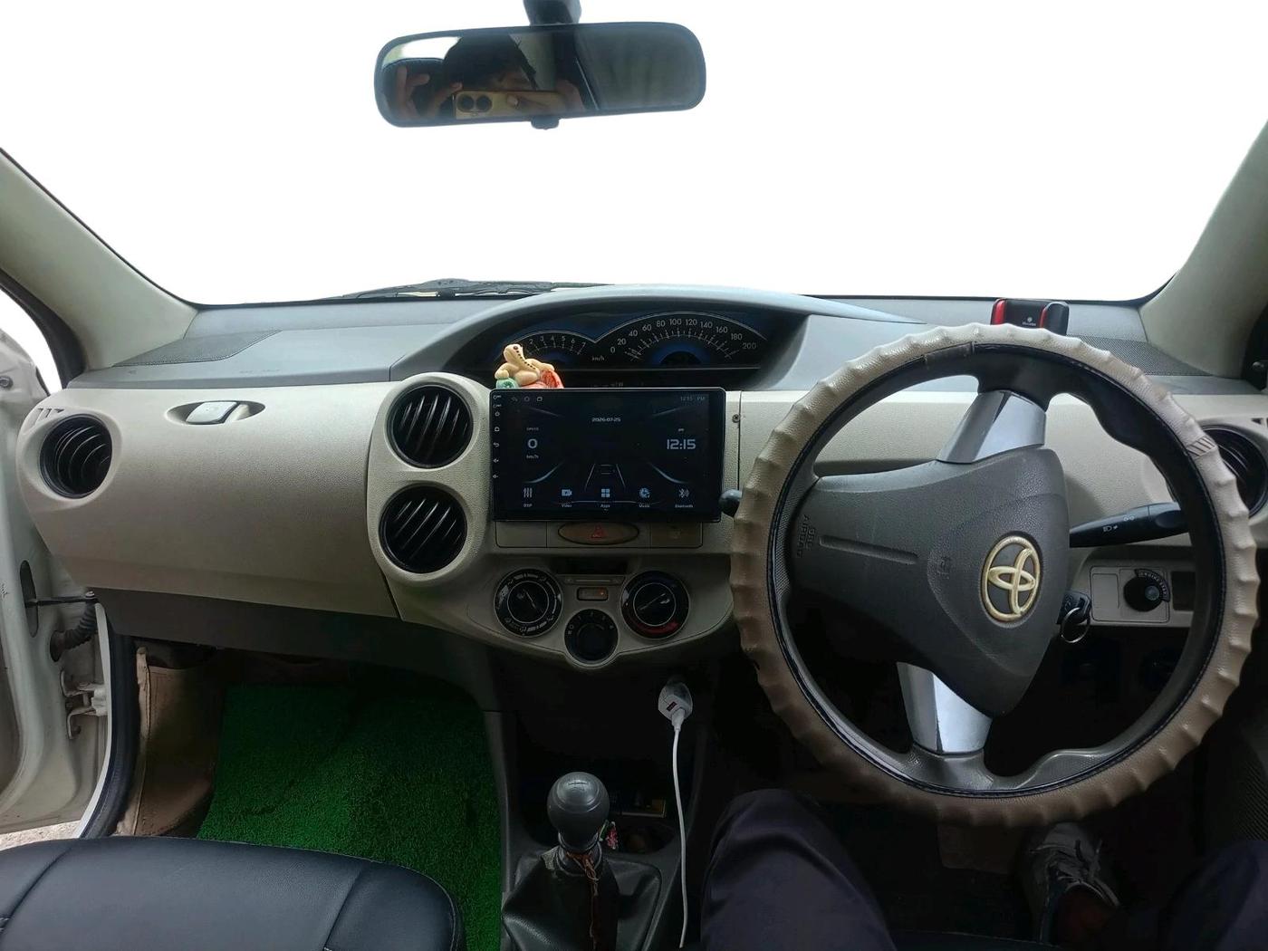 2014 Toyota Etios GD, Diesel, Manual, 2,15,049 km, interior