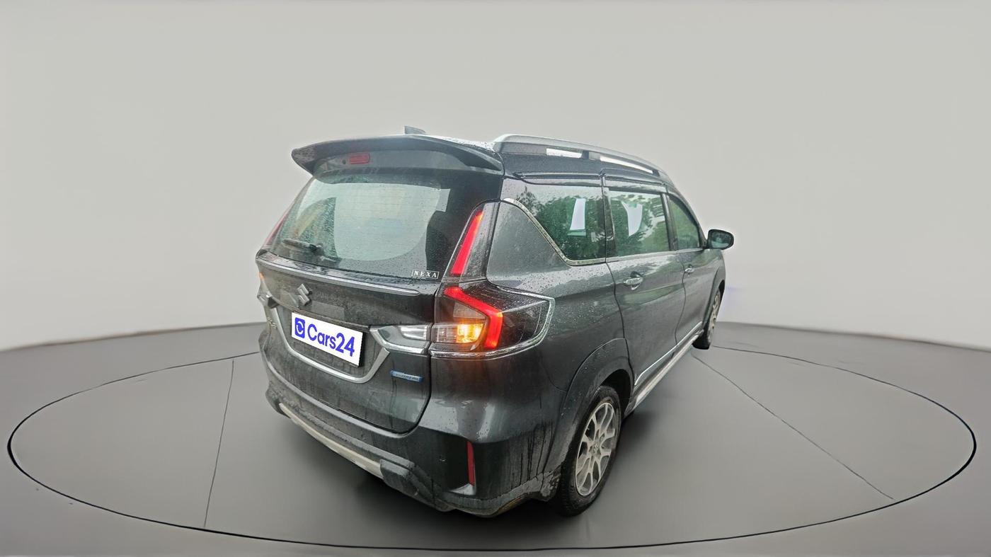2024 Maruti XL6 ALPHA MT, Petrol, Manual, 27,814 km, exterior