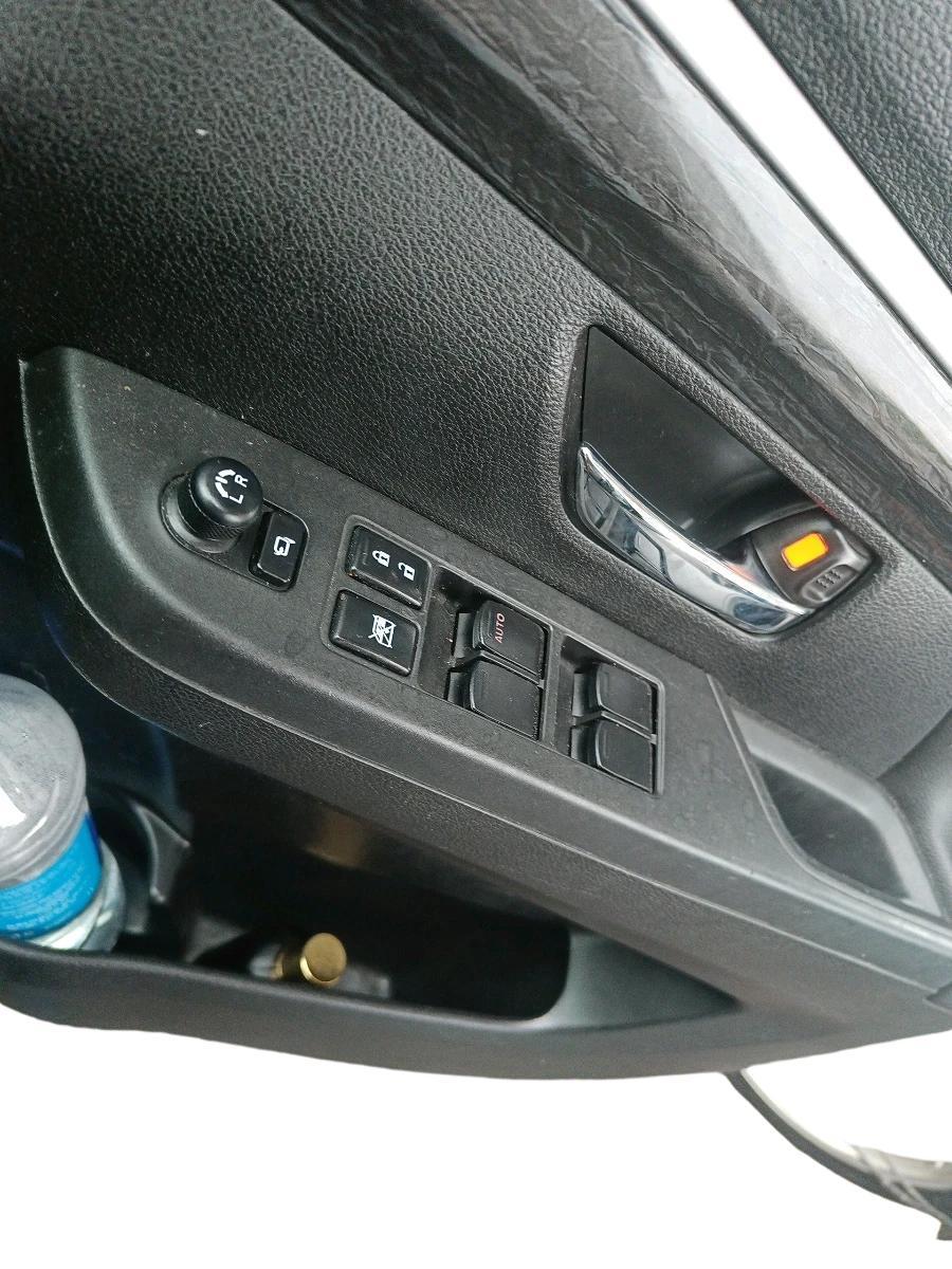 2024 Maruti XL6 ALPHA MT, Petrol, Manual, 27,814 km, interior