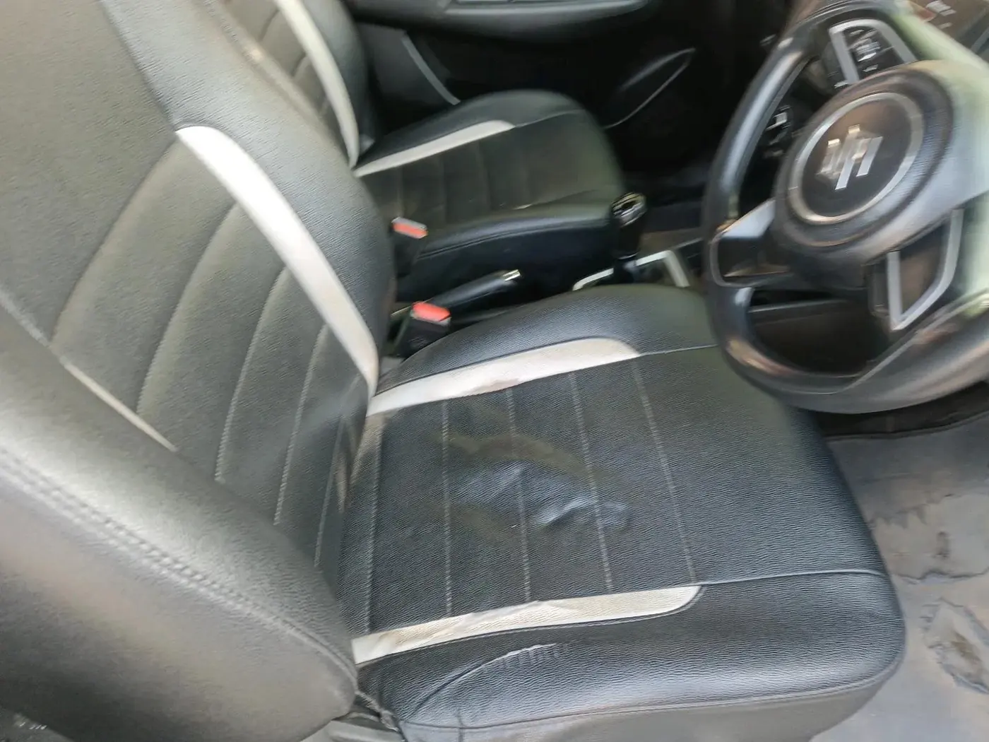 2020 Maruti Swift VXI, Petrol, Manual, 48,006 km, interior