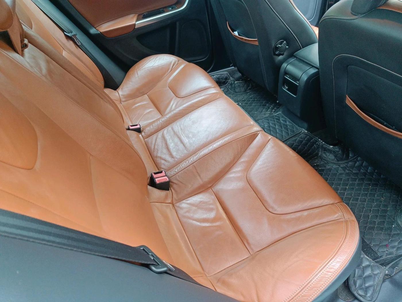 2013 Volvo S60 SUMMUM D4, Diesel, Automatic, 84,874 km, interior