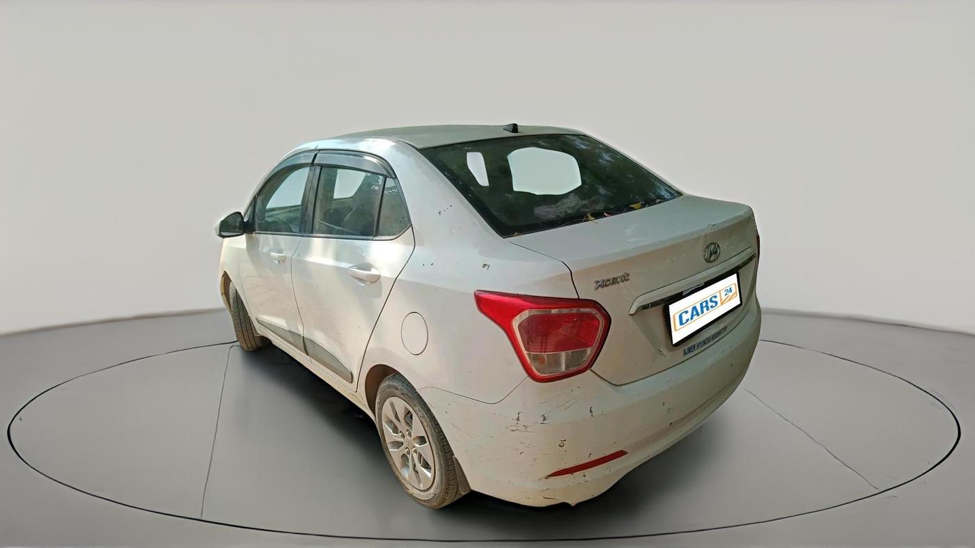 2015 Hyundai Xcent S 1.2, Petrol, Manual, 3,36,355 km, exterior