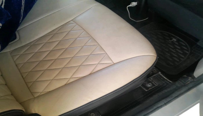 2019 Renault TRIBER RXT, Petrol, Manual, 1,52,104 km, interior