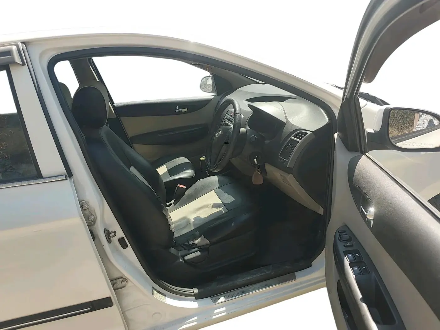 2012 Hyundai i20 SPORTZ 1.4 CRDI, Diesel, Manual, 95,830 km, interior