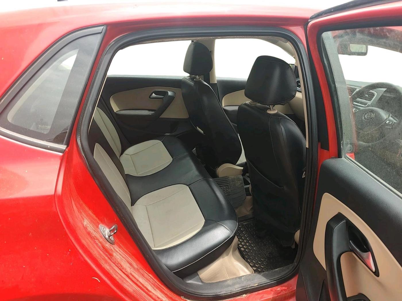 2015 Volkswagen Polo HIGHLINE1.2L, Petrol, Manual, 93,841 km, interior
