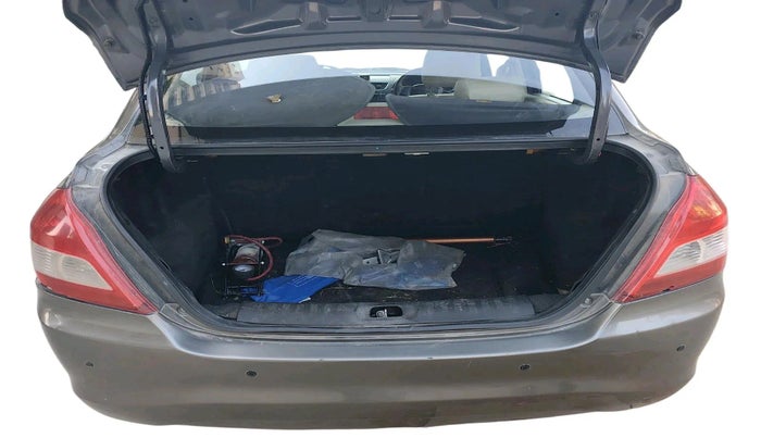 2015 Maruti Swift Dzire VXI, Petrol, Manual, 1,19,302 km, exterior