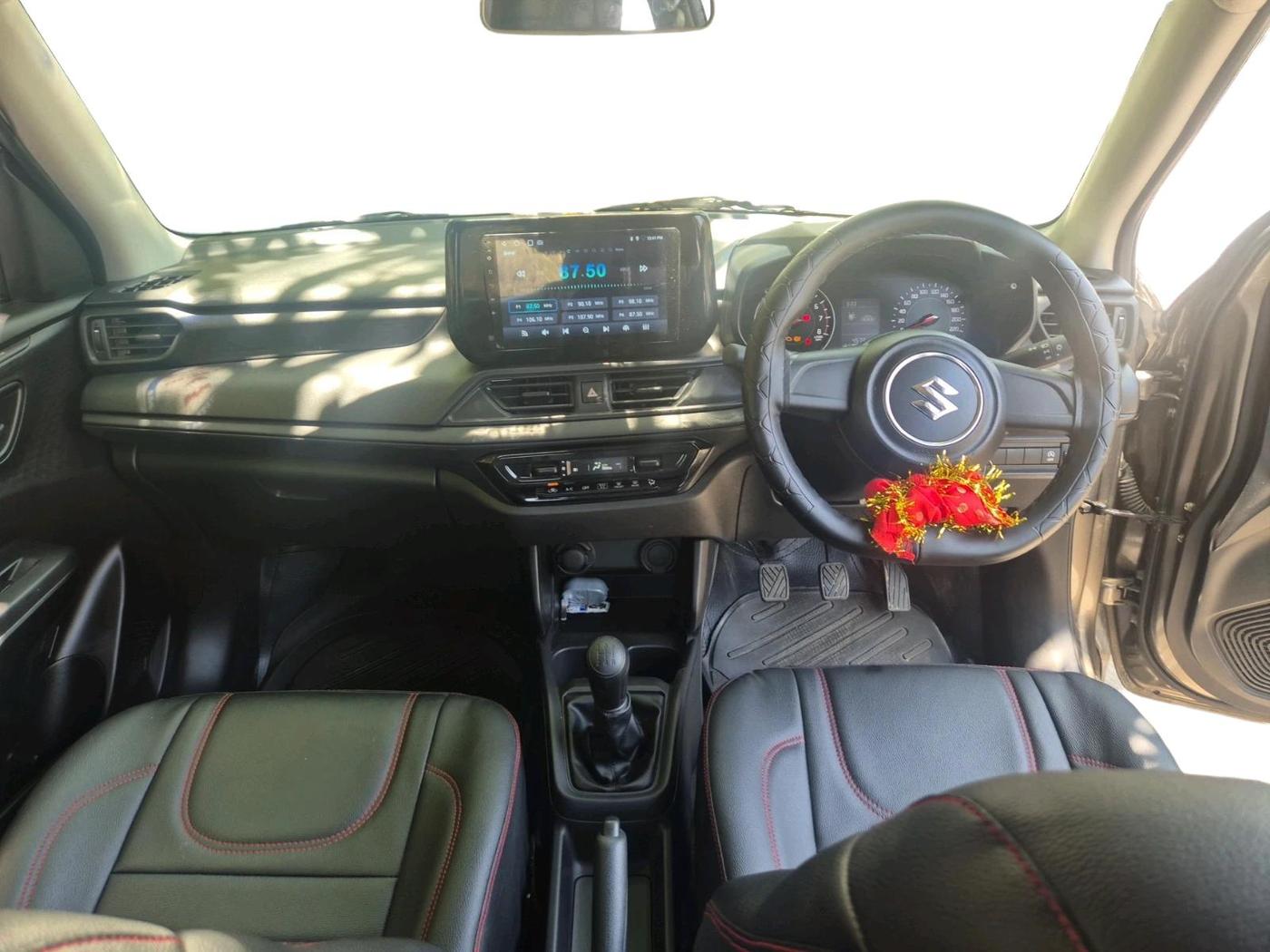 2024 Maruti Swift LXI, Petrol, Manual, 4,573 km, interior