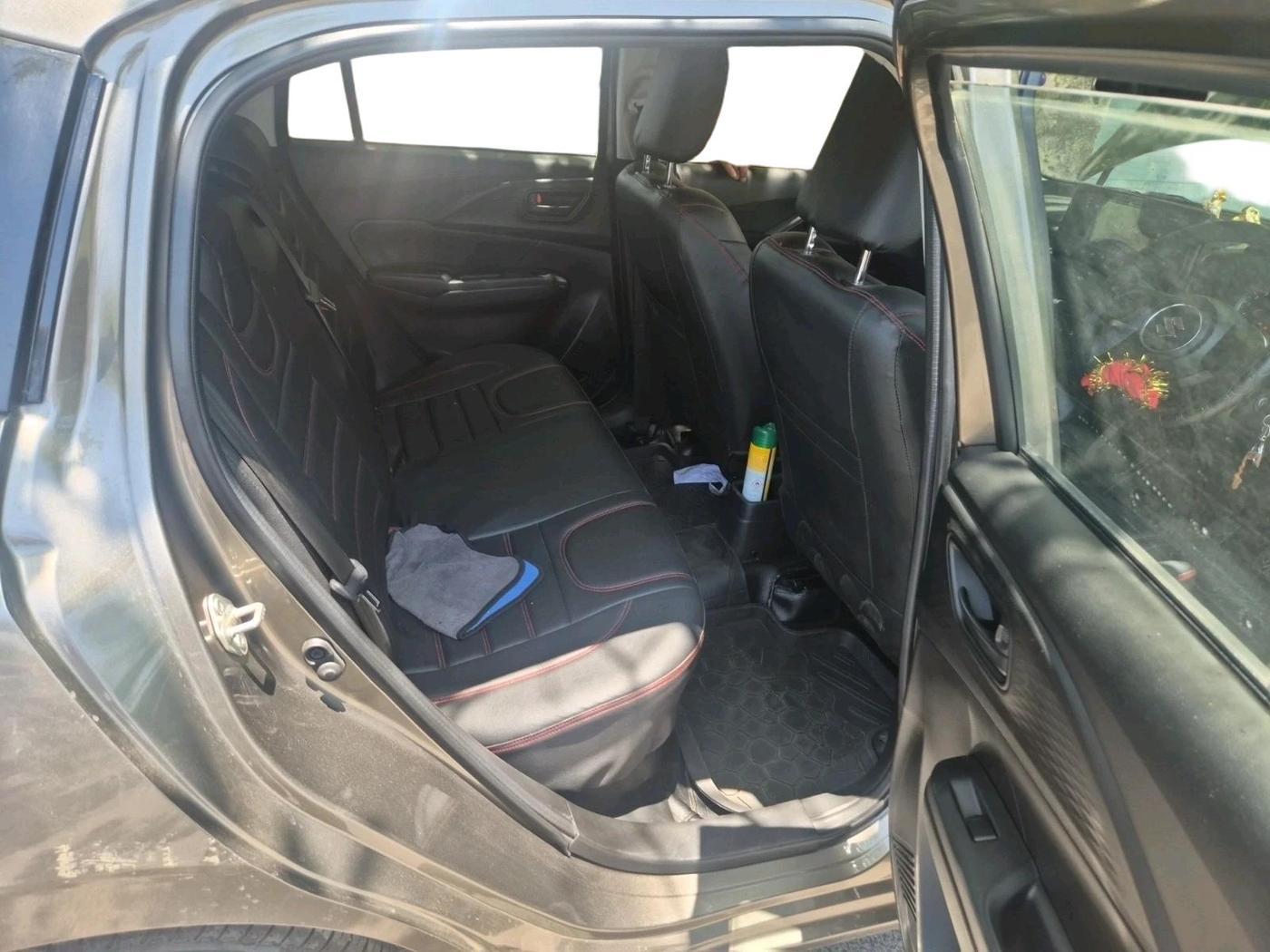 2024 Maruti Swift LXI, Petrol, Manual, 4,573 km, interior
