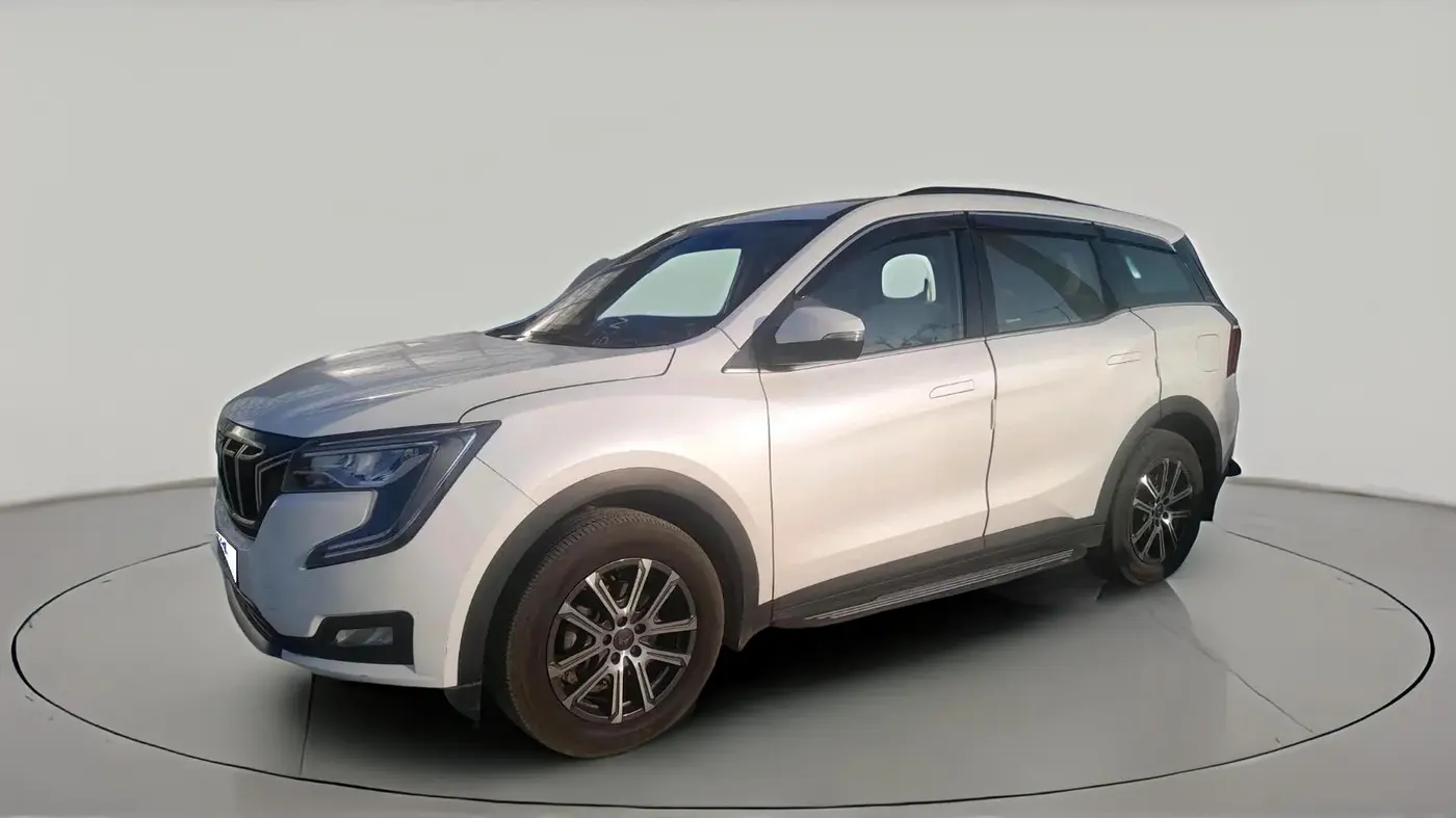 2023 Mahindra XUV700 AX 7 D MT 7 STR, Diesel, Manual, 91,907 km, exterior