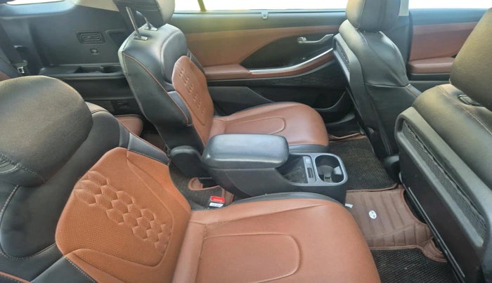 2021 Hyundai ALCAZAR PLATINUM(O) 6STR 1.5 AT, Diesel, Automatic, 1,48,860 km, interior