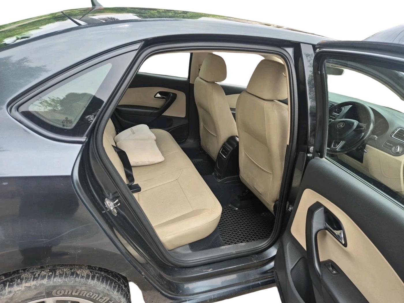 2019 Skoda Rapid STYLE 1.6 MPI AT, Petrol, Automatic, 91,061 km, interior