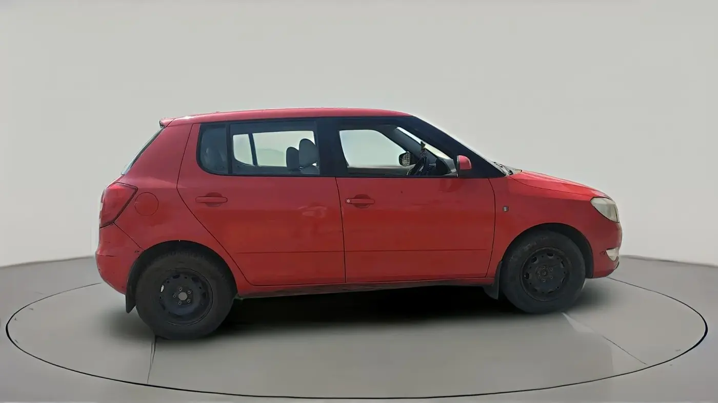 2011 Skoda Fabia AMBITION PLUS 1.2 TDI CR, Diesel, Manual, 1,57,001 km, exterior