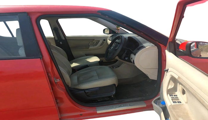 2011 Skoda Fabia AMBITION PLUS 1.2 TDI CR, Diesel, Manual, 1,57,001 km, interior