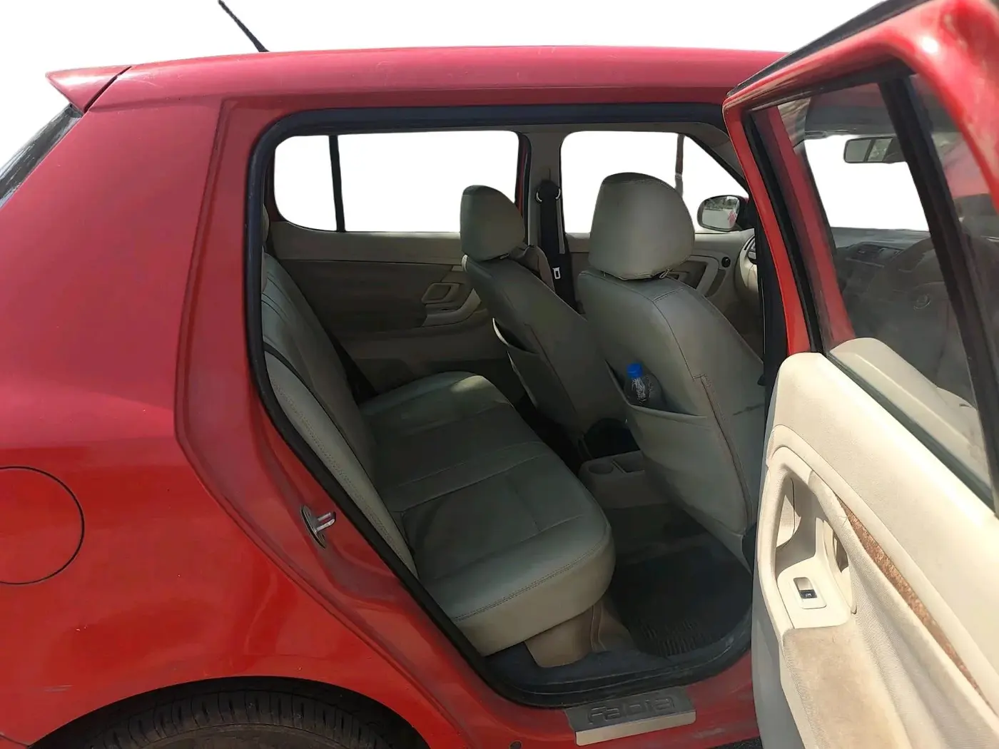 2011 Skoda Fabia AMBITION PLUS 1.2 TDI CR, Diesel, Manual, 1,57,001 km, interior