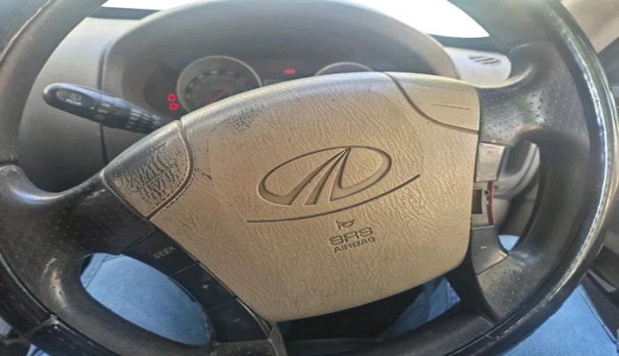 2011 Mahindra Scorpio VLX 2WD AIRBAG, Diesel, Manual, 1,21,651 km, interior