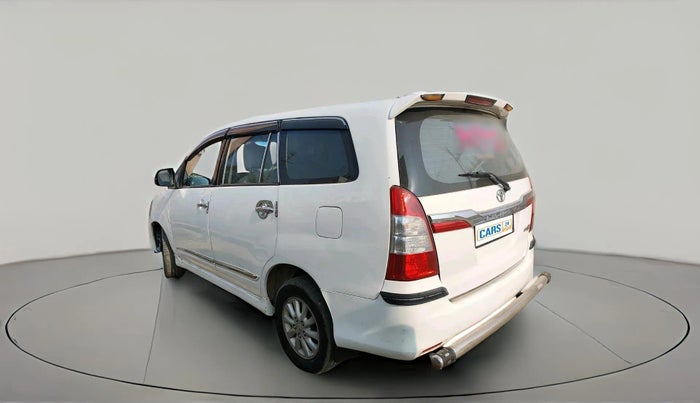 2014 Toyota Innova 2.5 VX 7 STR, Diesel, Manual, 4,26,788 km, exterior