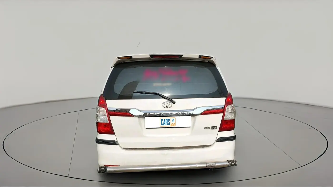 2014 Toyota Innova 2.5 VX 7 STR, Diesel, Manual, 4,26,788 km, exterior