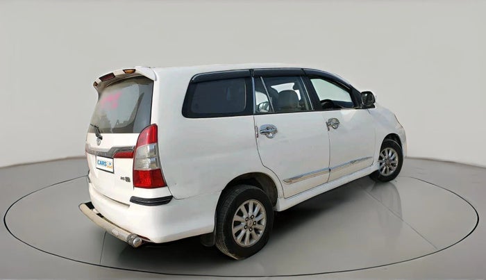 2014 Toyota Innova 2.5 VX 7 STR, Diesel, Manual, 4,26,788 km, exterior