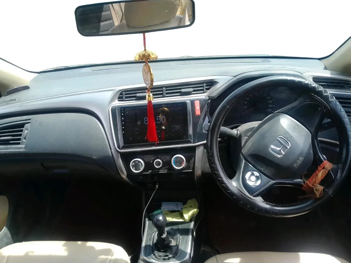 2014 Honda City 1.5L I-VTEC S MT, Petrol, Manual, 1,18,295 km, interior