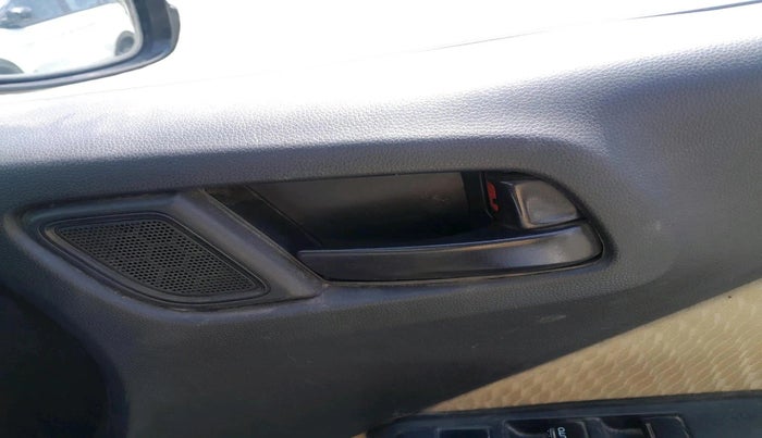 2014 Honda City 1.5L I-VTEC S MT, Petrol, Manual, 1,18,295 km, interior