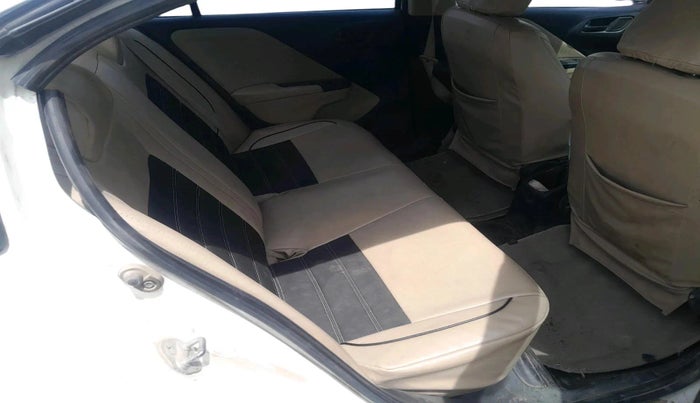 2014 Honda City 1.5L I-VTEC S MT, Petrol, Manual, 1,18,295 km, interior