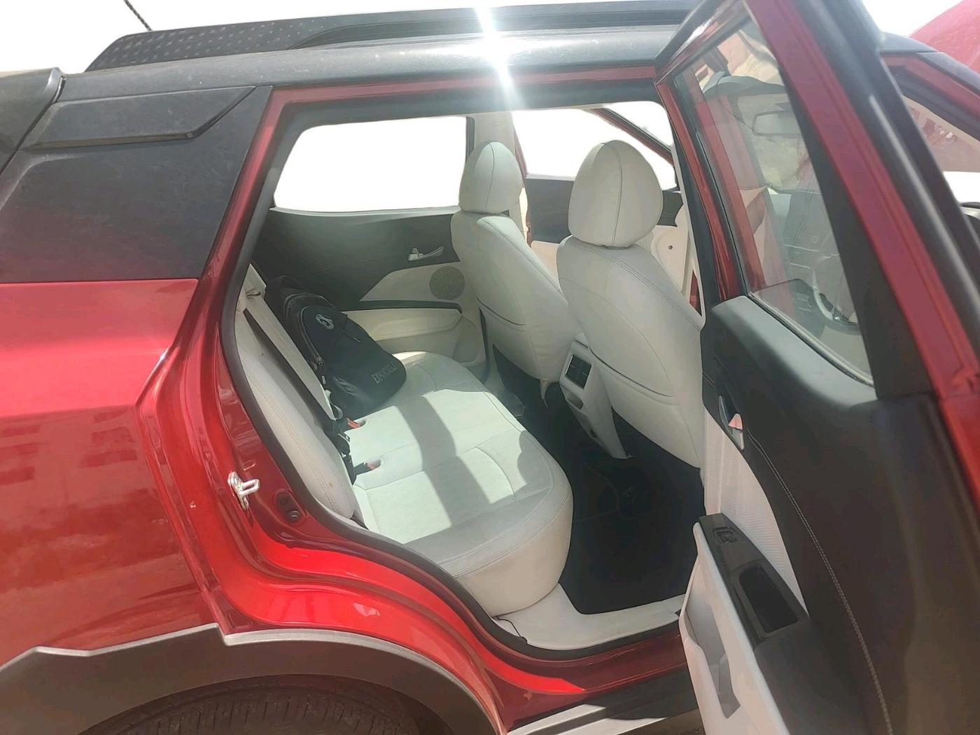 2024 Mahindra XUV 3XO AX7 1.2 TGDi, Petrol, Manual, 8,987 km, interior