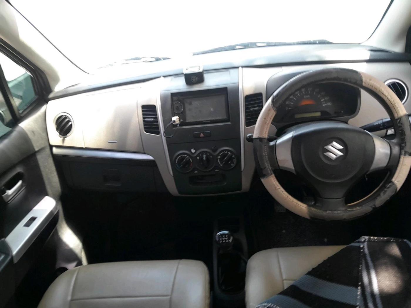 2013 Maruti Wagon R 1.0 LXI, Petrol, Manual, 46,713 km, interior