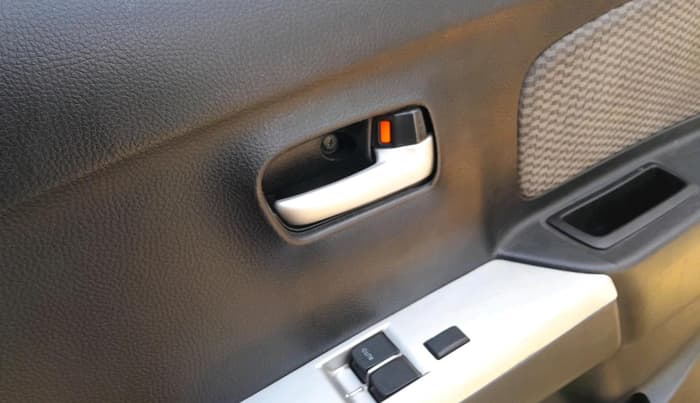2013 Maruti Wagon R 1.0 LXI, Petrol, Manual, 46,713 km, interior