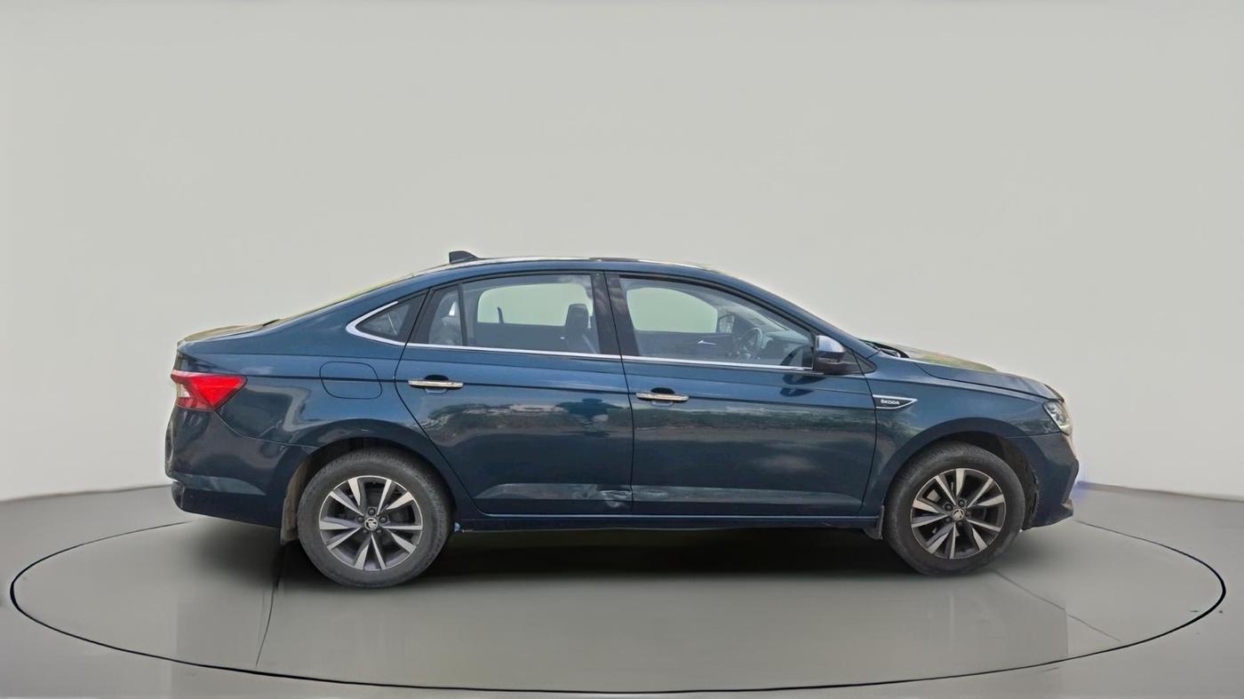 2024 Skoda SLAVIA STYLE 1.0L TSI AT, Petrol, Automatic, 34,243 km, exterior