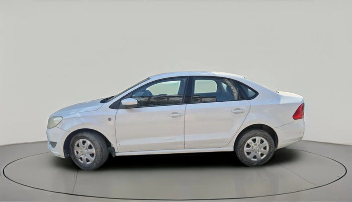 2013 Skoda Rapid AMBITION 1.6 MPI MT, Petrol, Manual, 95,763 km, exterior