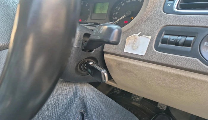 2013 Skoda Rapid AMBITION 1.6 MPI MT, Petrol, Manual, 95,763 km, interior