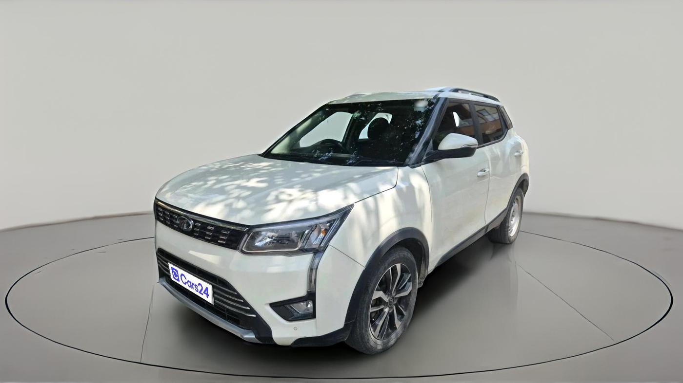 2019 Mahindra XUV300 W8 (O) 1.5 DIESEL, Diesel, Manual, 1,50,826 km, exterior