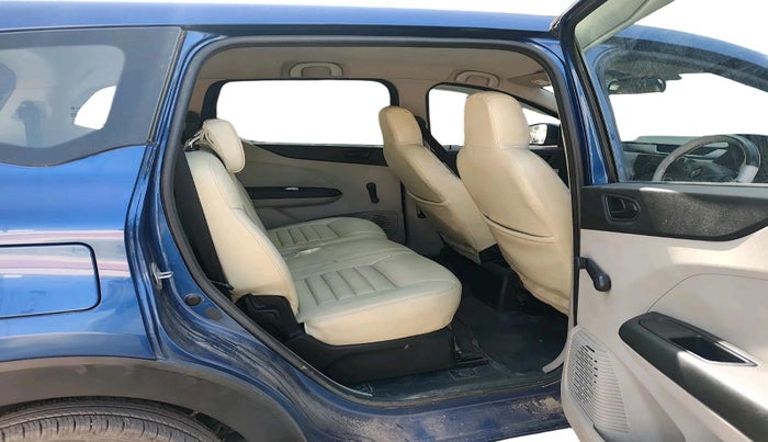 2020 Renault TRIBER RXE MT, Petrol, Manual, 1,18,721 km, interior