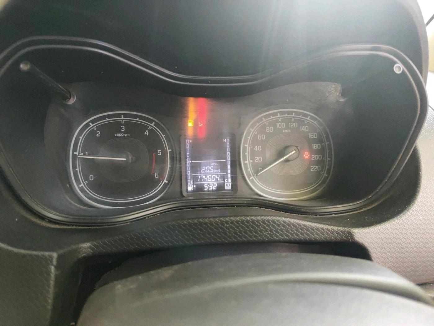 2018 Maruti Vitara Brezza VDI, Diesel, Manual, 1,74,604 km, interior