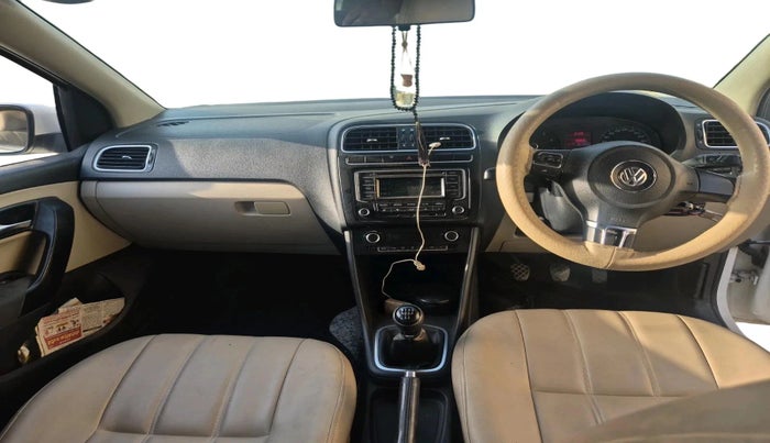 2014 Volkswagen Polo HIGHLINE1.2L, Petrol, Manual, 70,809 km, interior