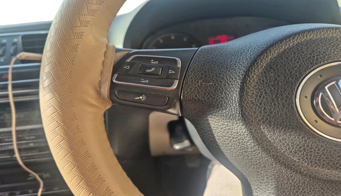 2014 Volkswagen Polo HIGHLINE1.2L, Petrol, Manual, 70,809 km, interior