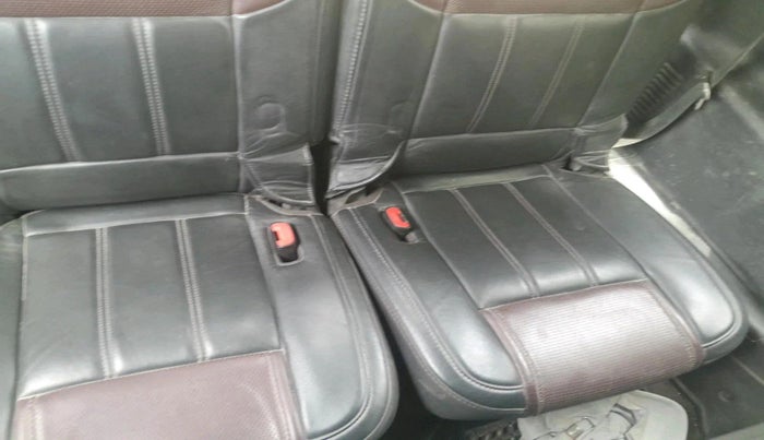 2012 Mahindra XUV500 W8, Diesel, Manual, 2,41,969 km, interior